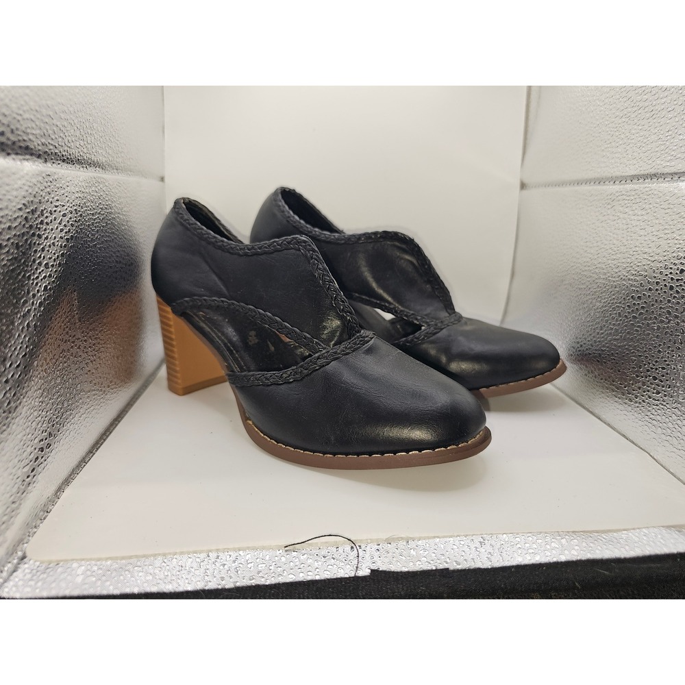 Black Braided Trim Cut Out Block Heel Shooties Size 38 Round Toe Booties